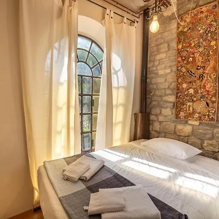 Spacious In With Private Pool *